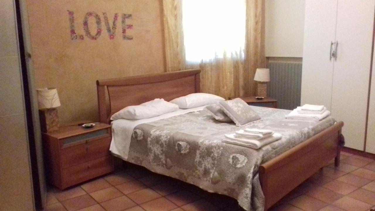 Hause Megghi Apartman Gambassi Terme Kültér fotó