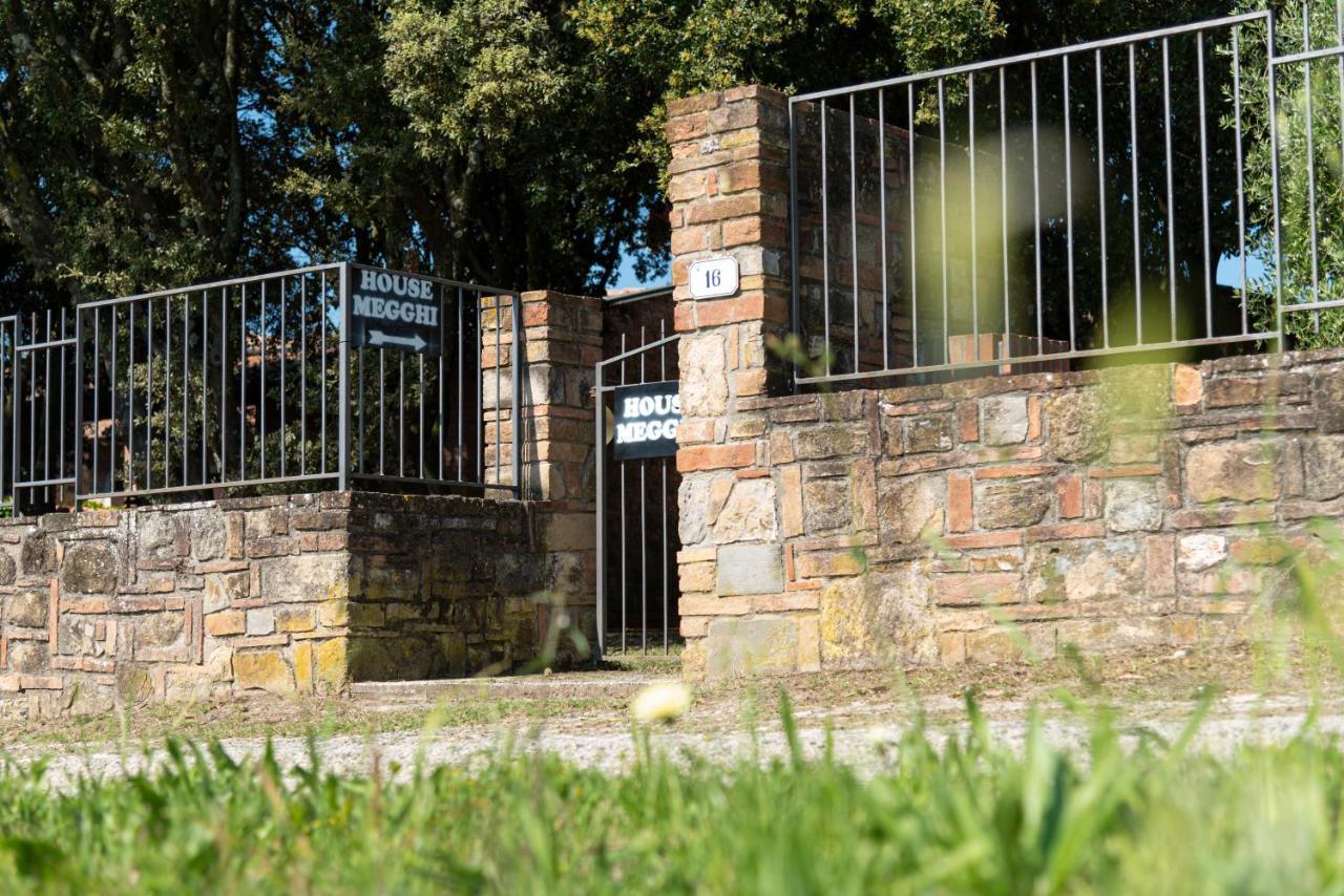 Hause Megghi Apartman Gambassi Terme Kültér fotó